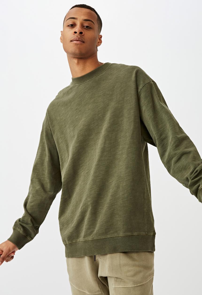 Cotton On - Pigment dyed oversized crew - washed khaki
