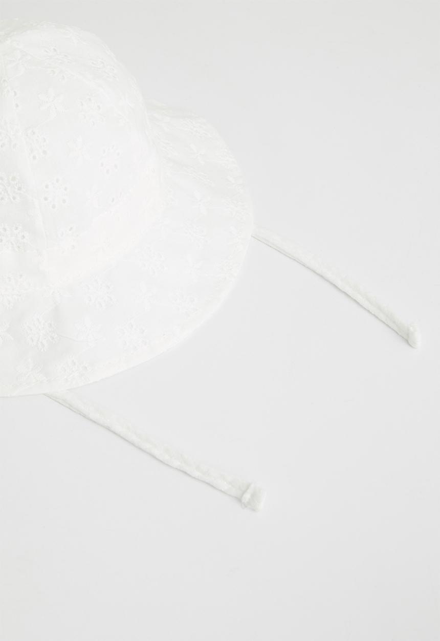 Pop Candy - Baby girls embroidered hat - white