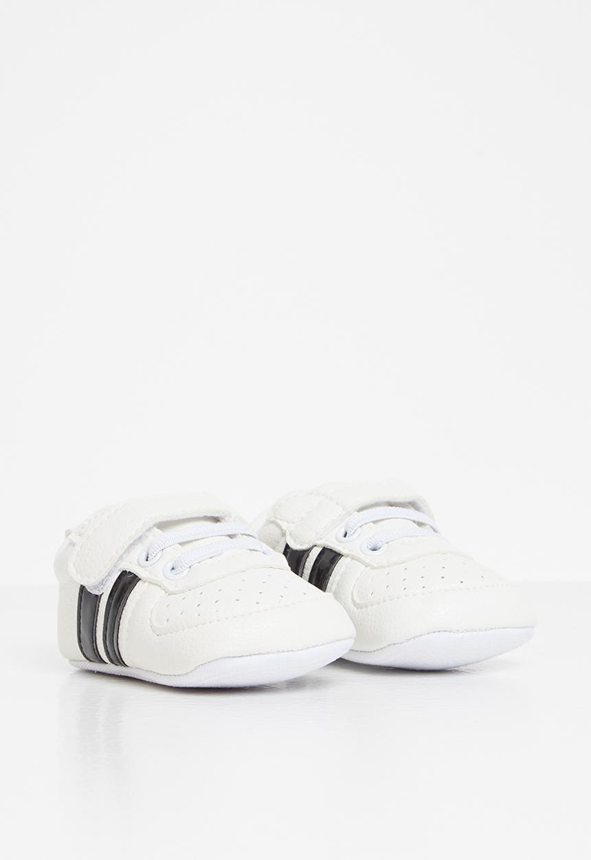 Pop Candy - Baby boys velcro strap sneaker - white & black