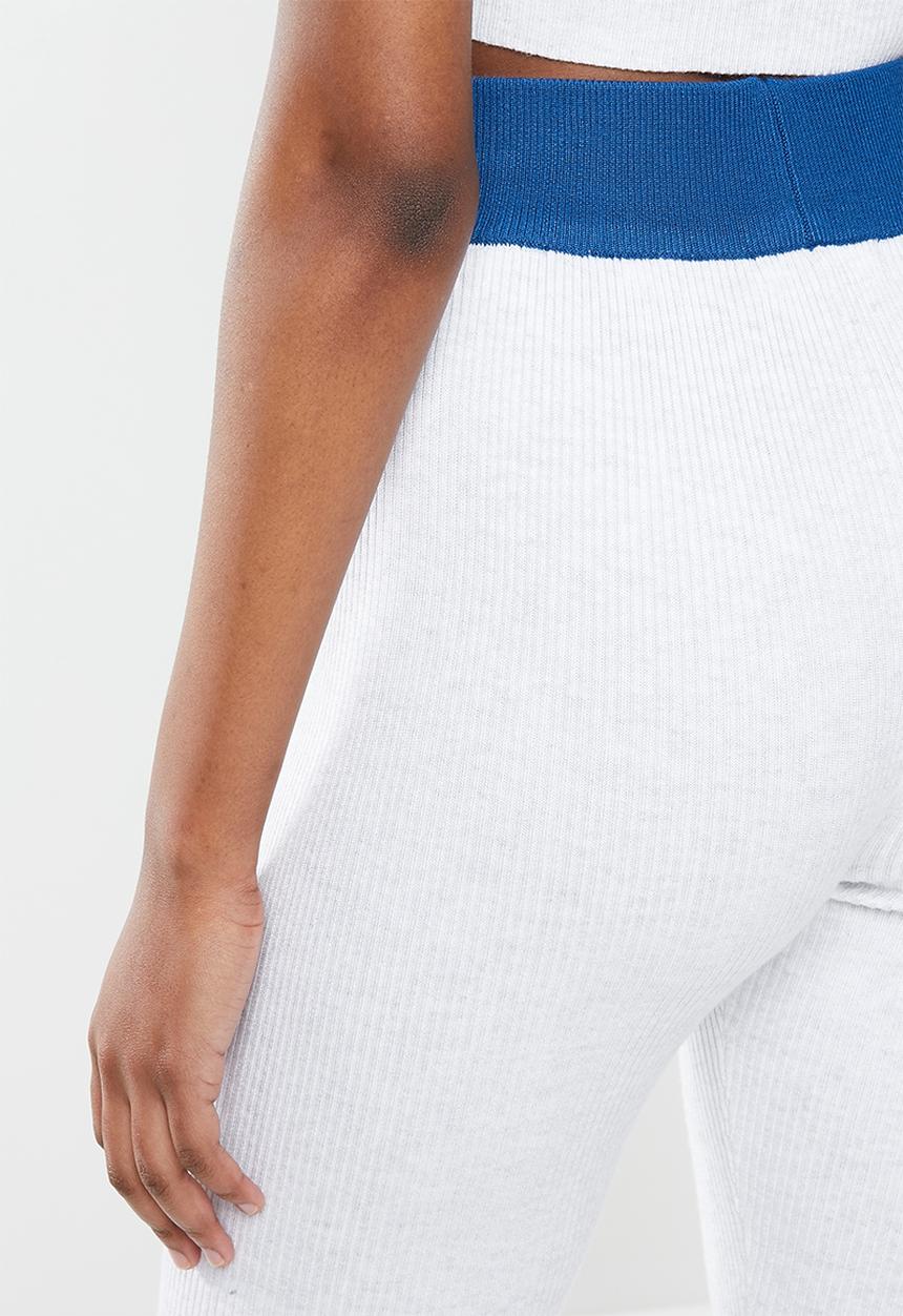 Missguided - Missguided contrast seam detail co ord - light grey & blue 