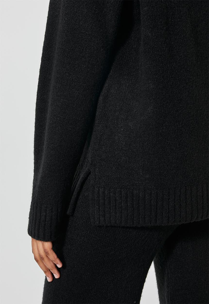 Superbalist - Soft touch funnel neck - black