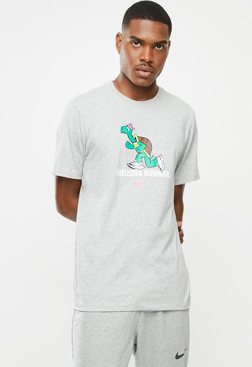 Nike - Nike dry tee run tort hmr - grey