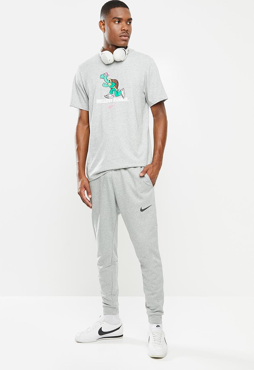 Nike - Nike dry tee run tort hmr - grey