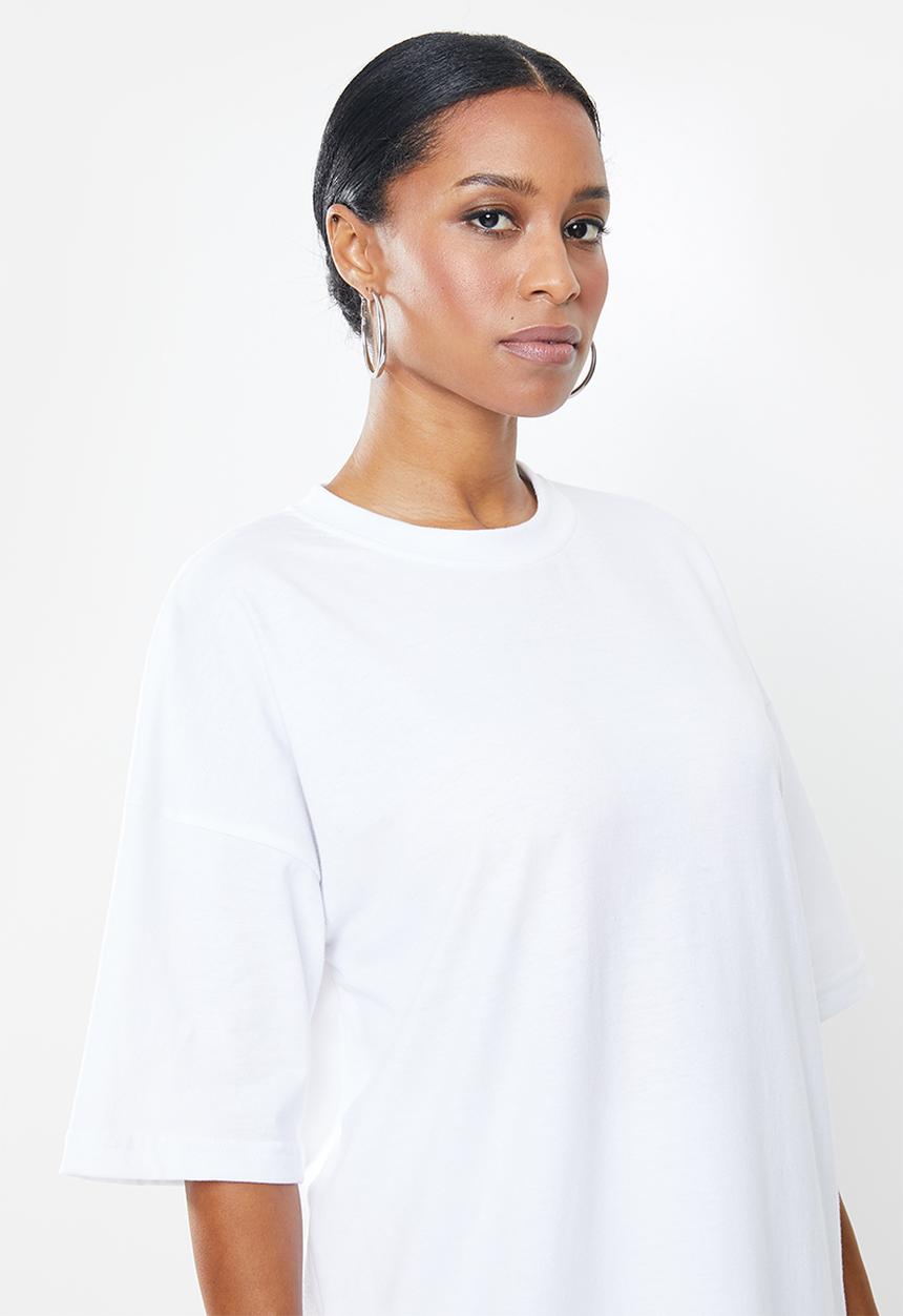 Missguided - Petite coord  T-shirt & cycling short set - white