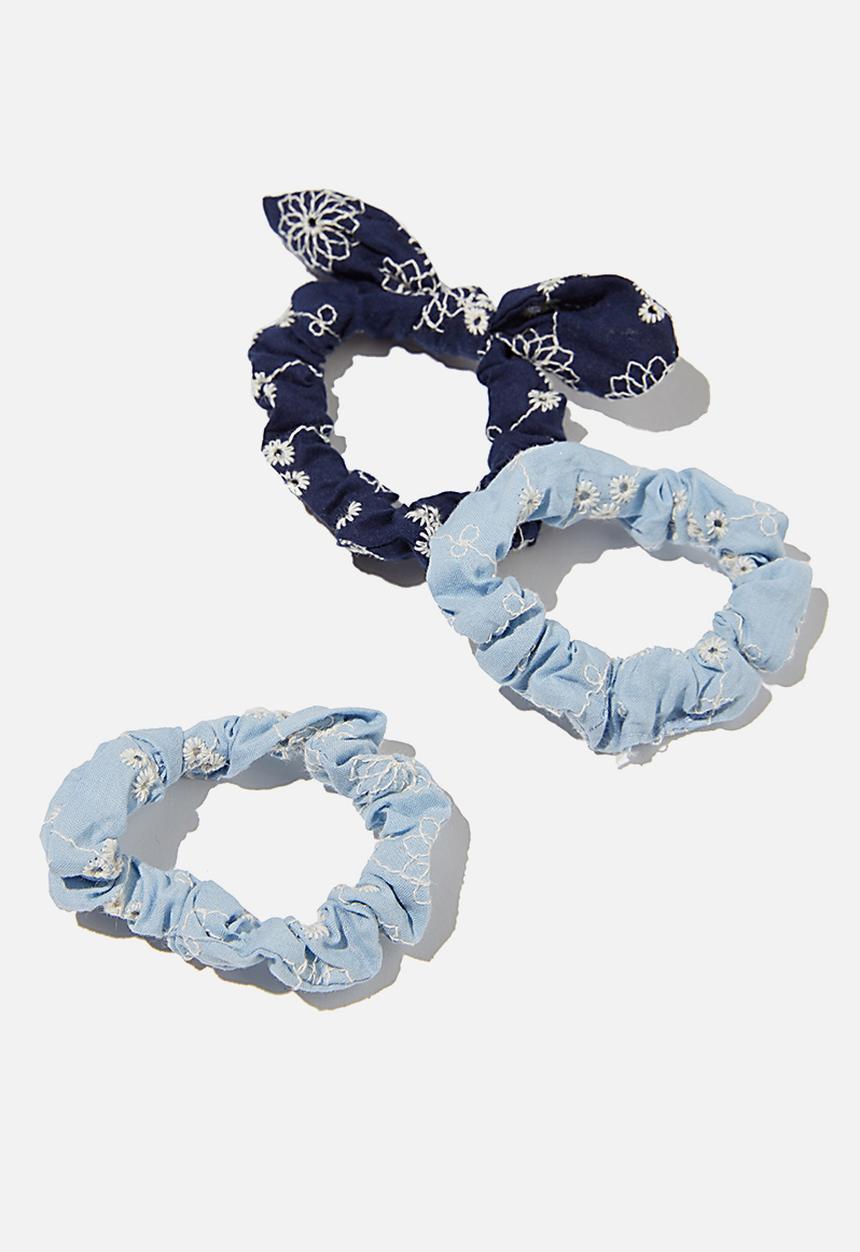 Cotton On - Mini scrunchies broderie - blue & navy 