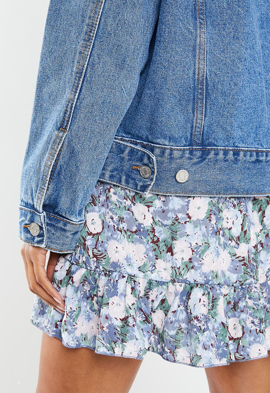 Missguided - Petite oversized denim jacket - blue