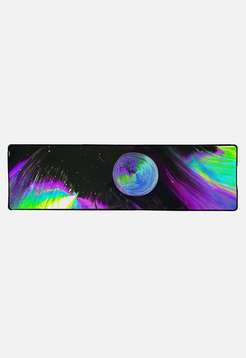 Larry's - Desk pad - flying saucer