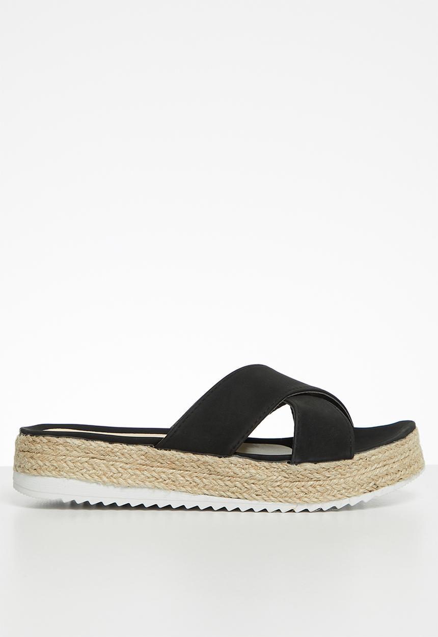 Seduction - Criss-cross flatform sandal - black