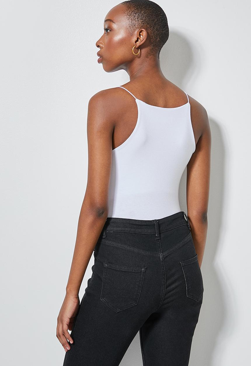 Superbalist - Halterneck bodysuit with elastic straps & half shelf  - white