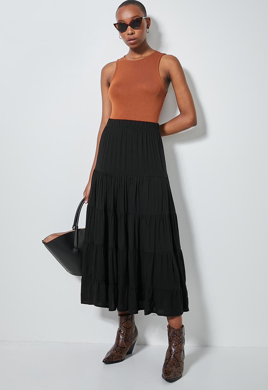 Superbalist - Tiered midi skirt - black