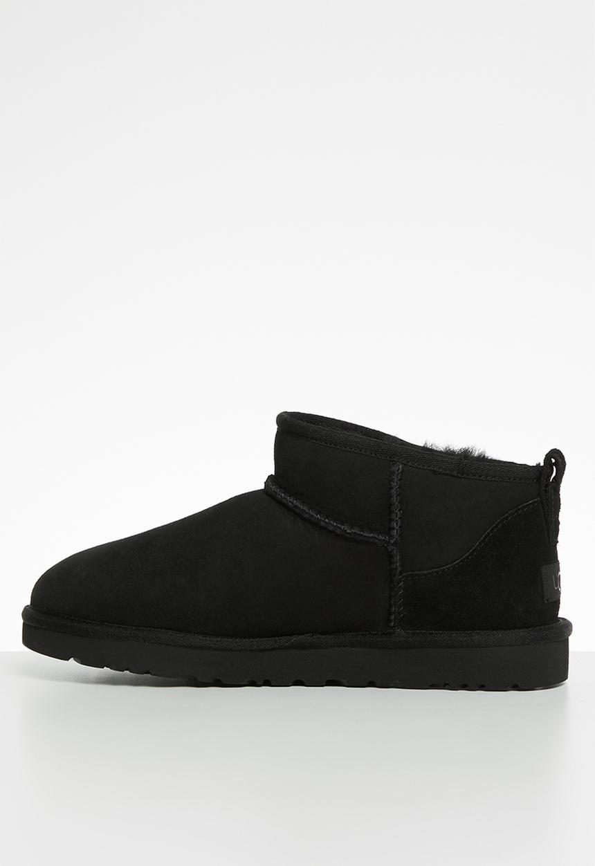 UGG® - Classic ultra mini - black