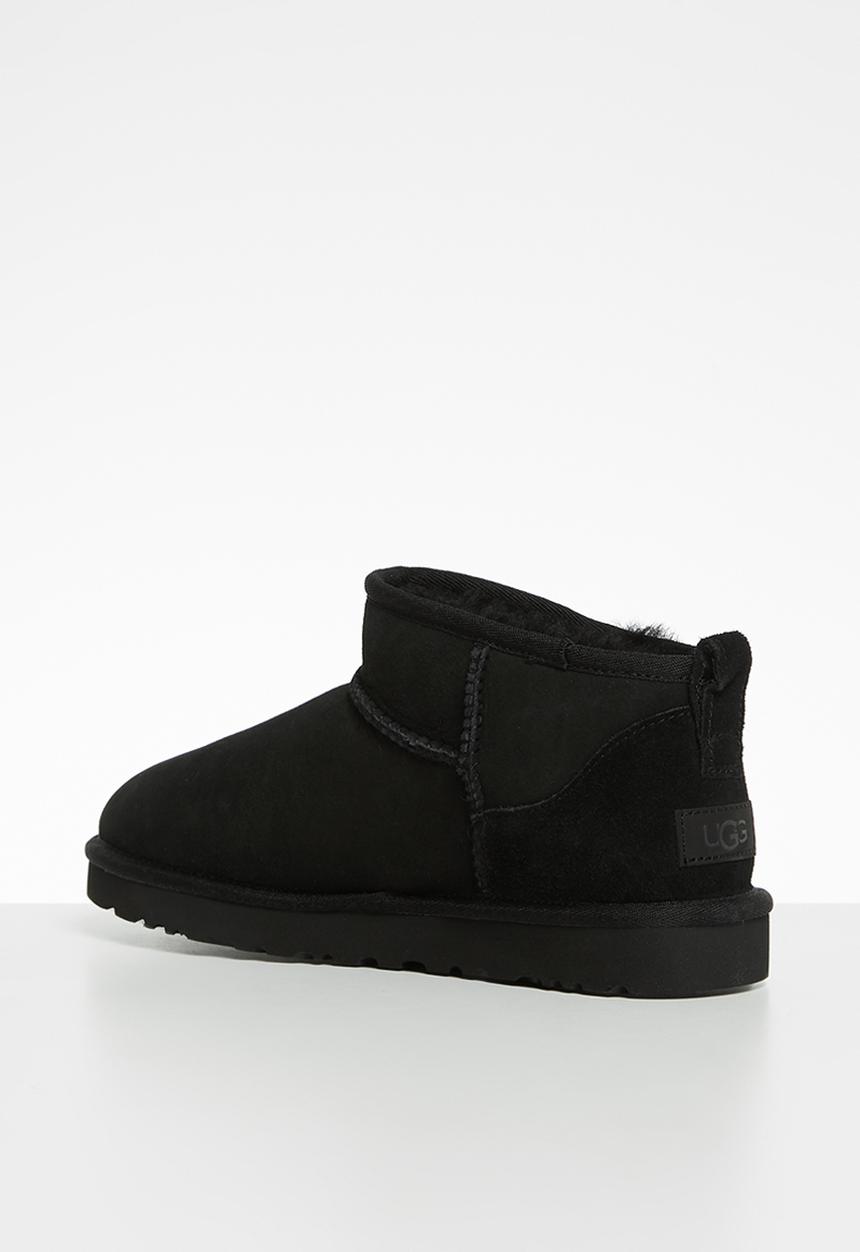 UGG® - Classic ultra mini - black