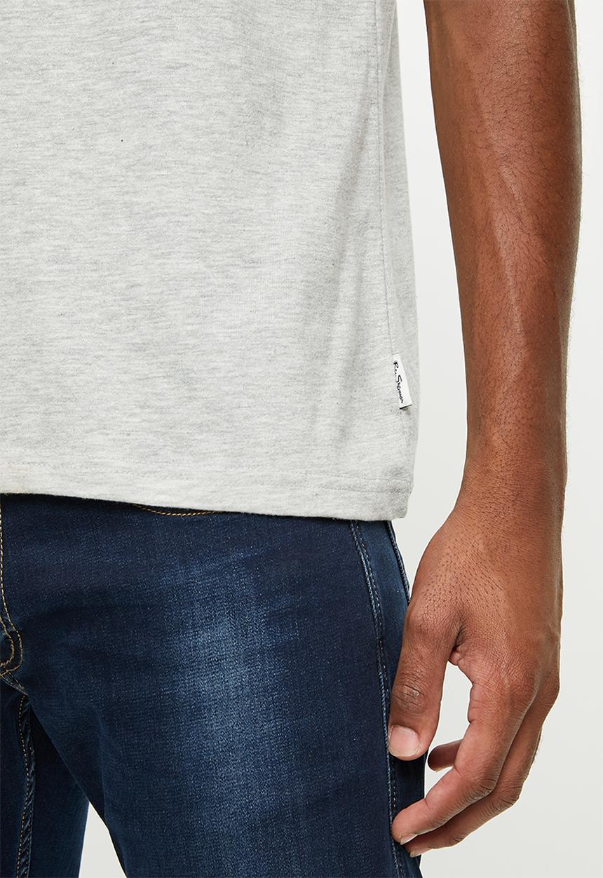 Ben Sherman - Round neck flag logo tee - grey