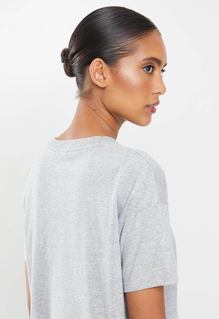 New Balance  - Classic core logo tee - grey