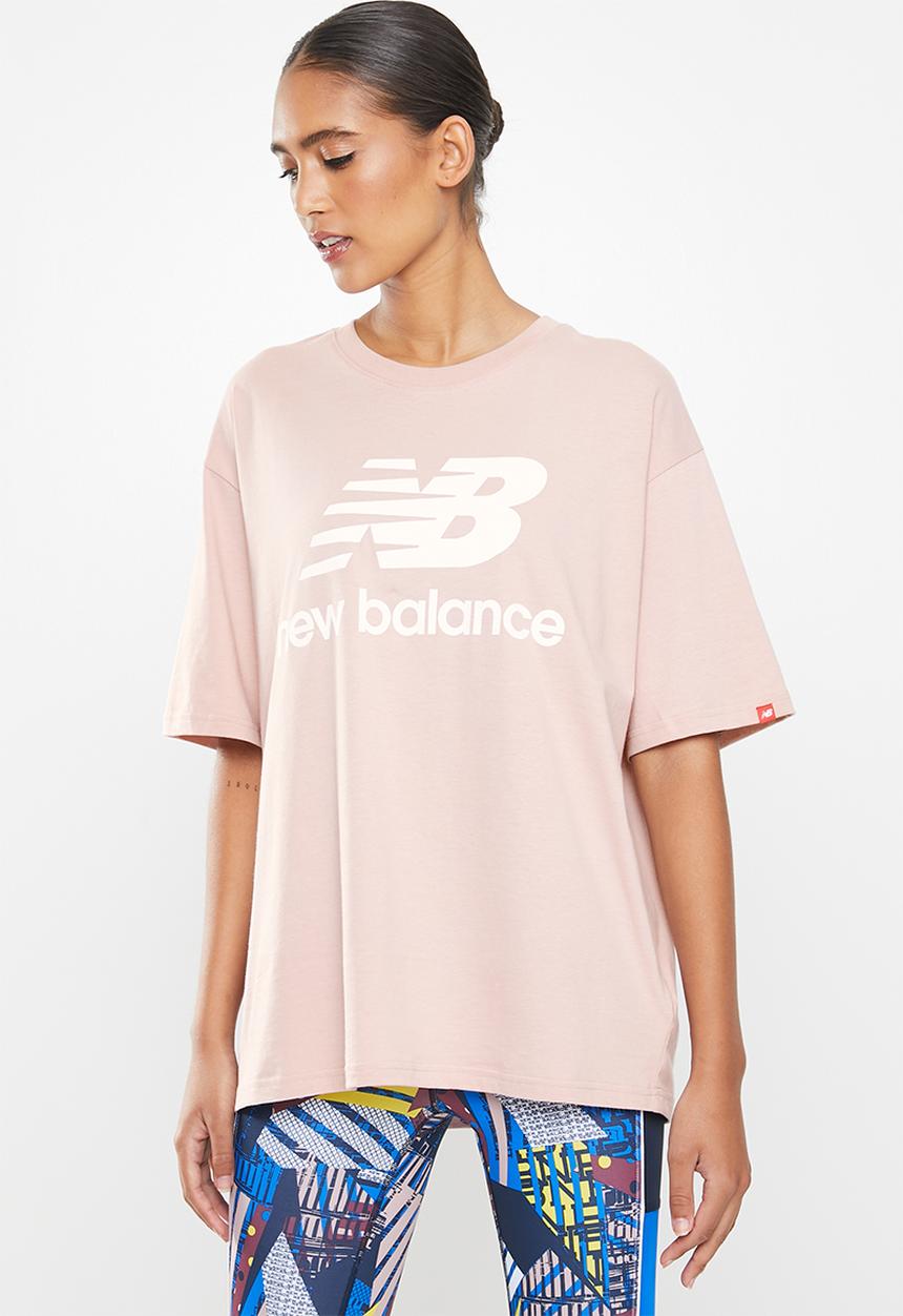 New Balance  - Essentials stacked logo oversized tee - pink