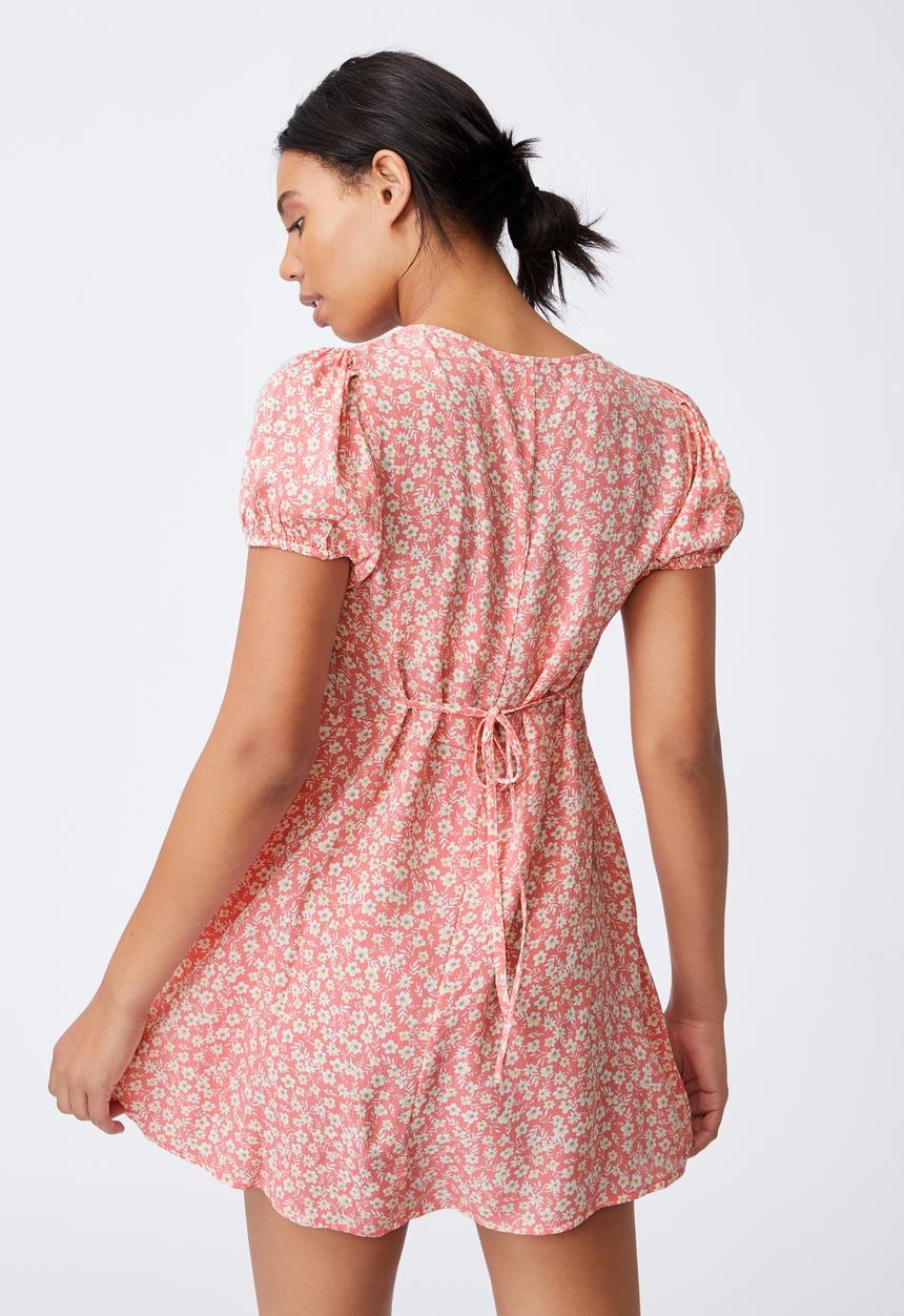 Cotton On - Woven essential tie back mini tea dress - sophie ditsy strawberry sorbet mini