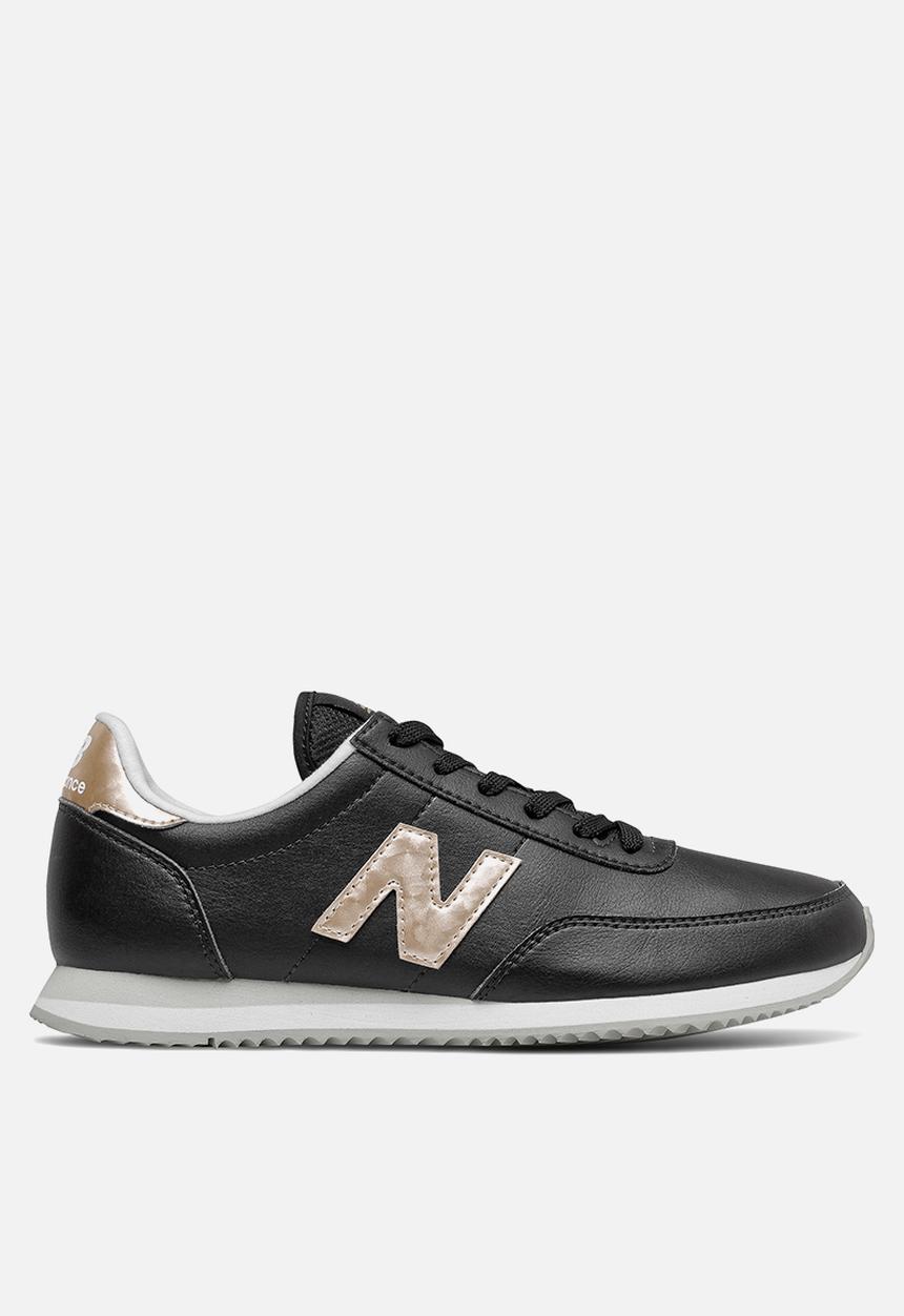 New Balance  - 720 - black/gold