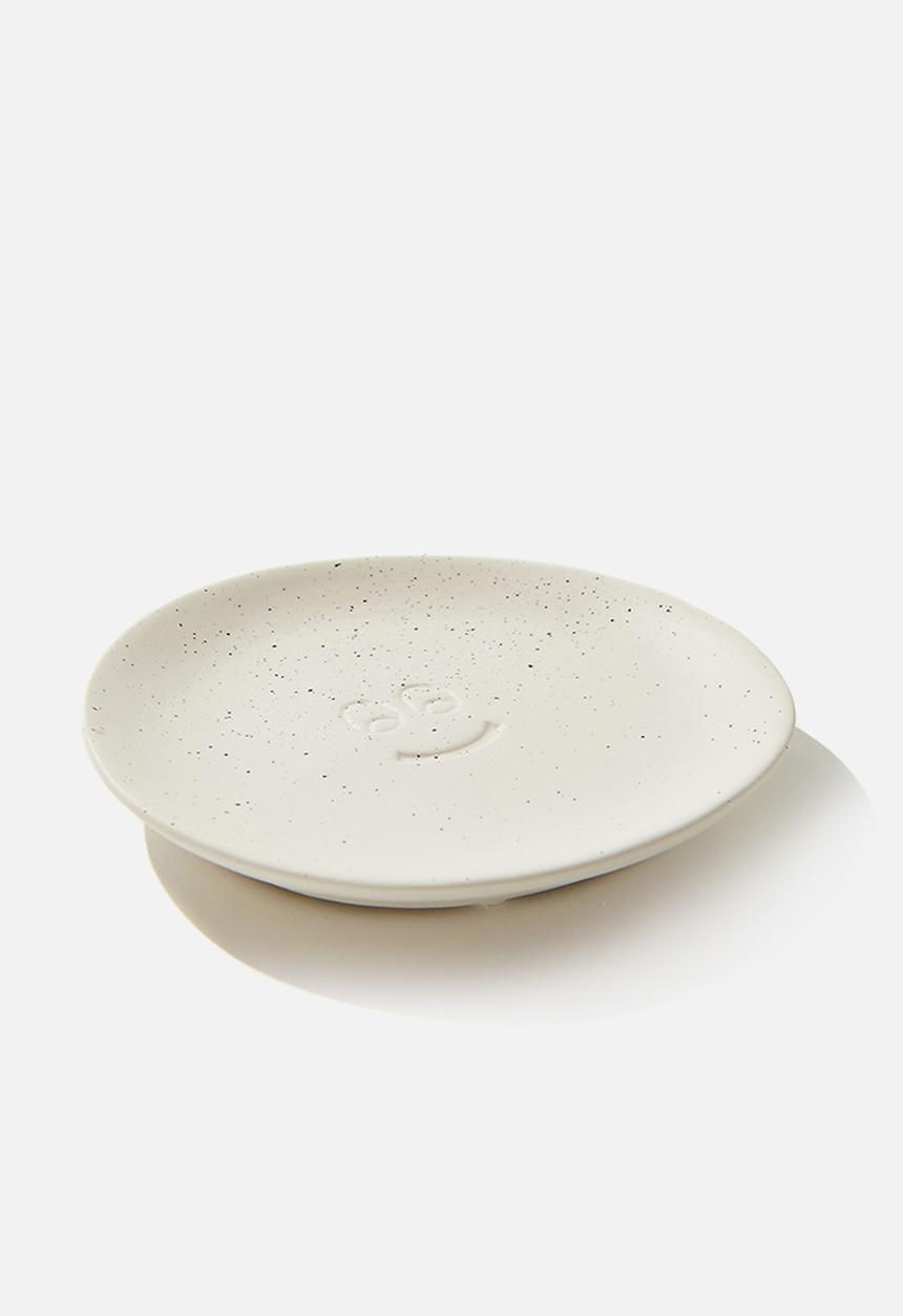 Typo - Mood ceramic  tray - white  speckle happy face