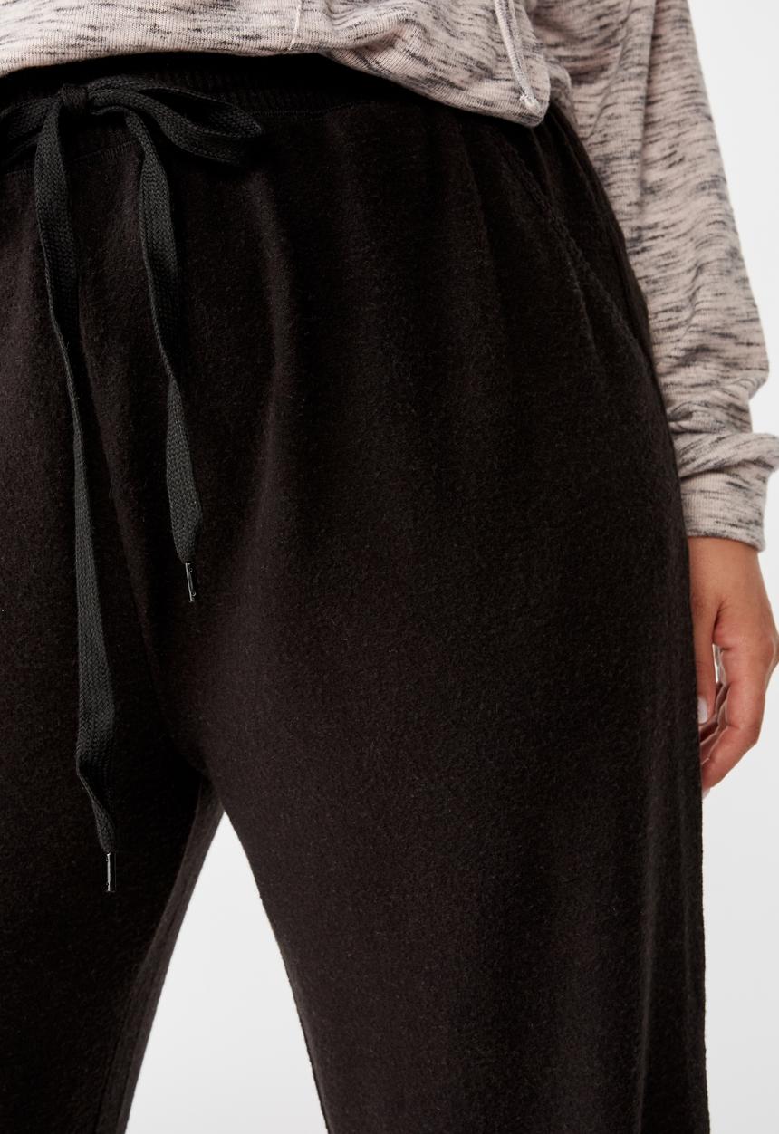 Cotton On - Curve super soft slim fit pant - black