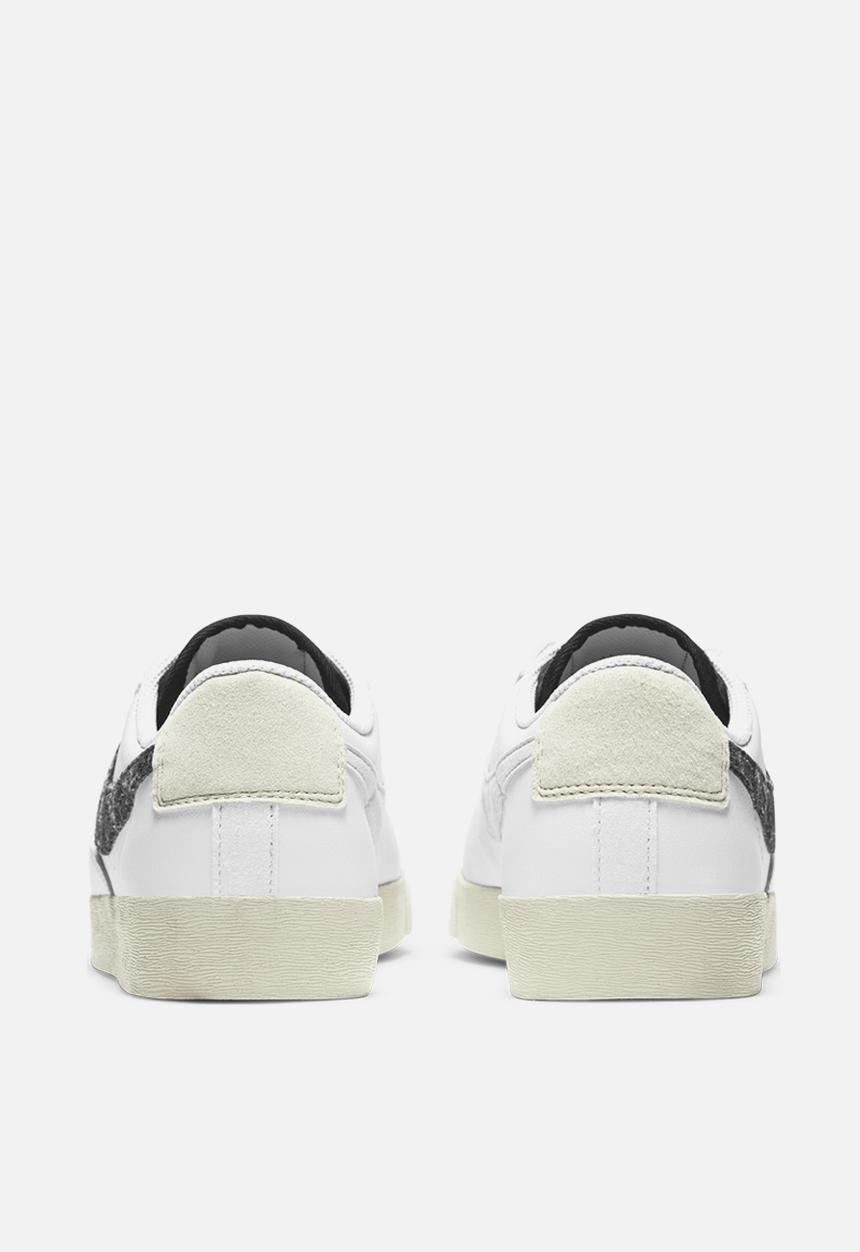 Nike - Nike blazer low se - da4934-100 - white/white-black-light bone
