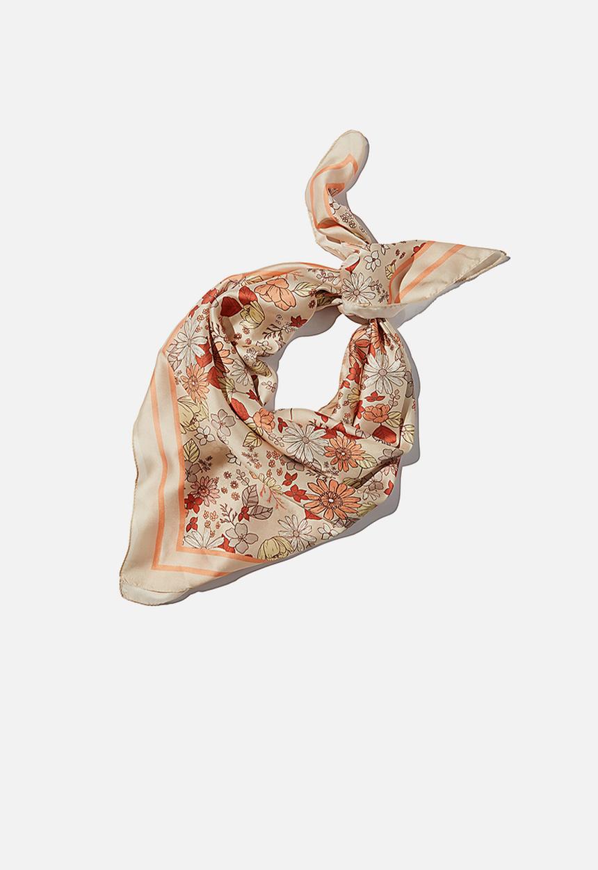 Rubi - Versatile scarf - gold 