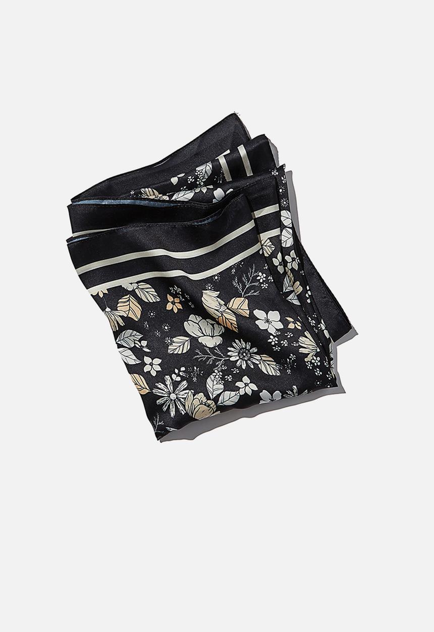 Rubi - Versatile scarf - black 