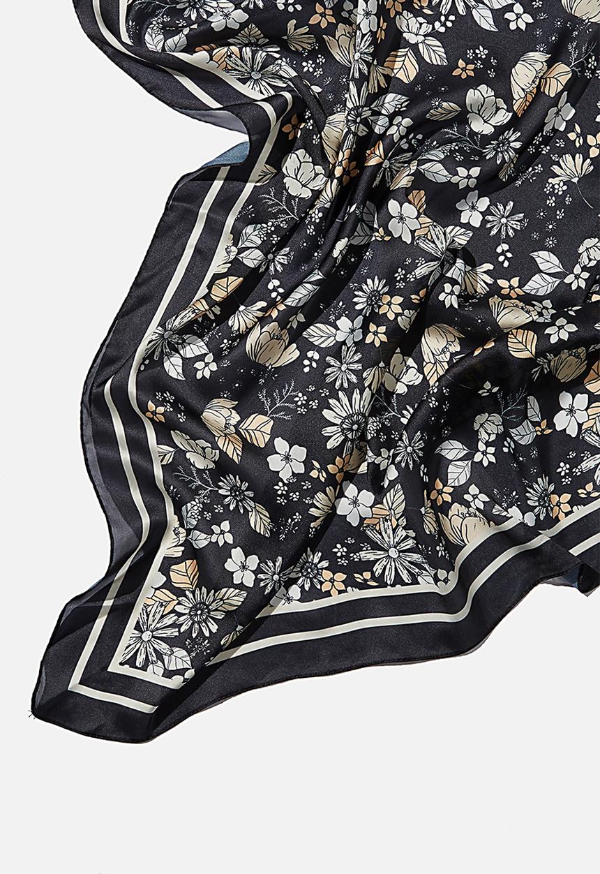 Rubi - Versatile scarf - black 