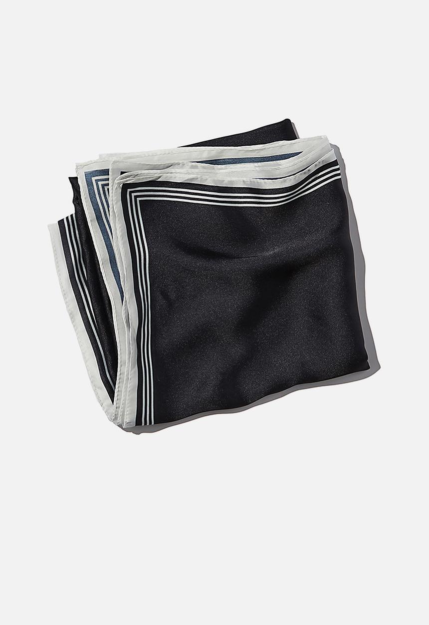 Rubi - Versatile scarf - black