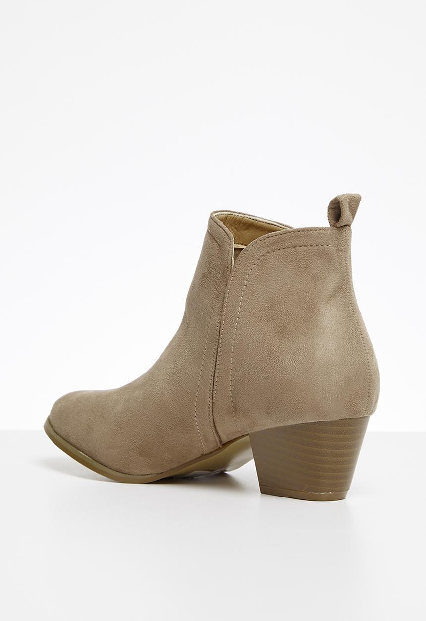 Superbalist - Josie chelsea boot - neutral
