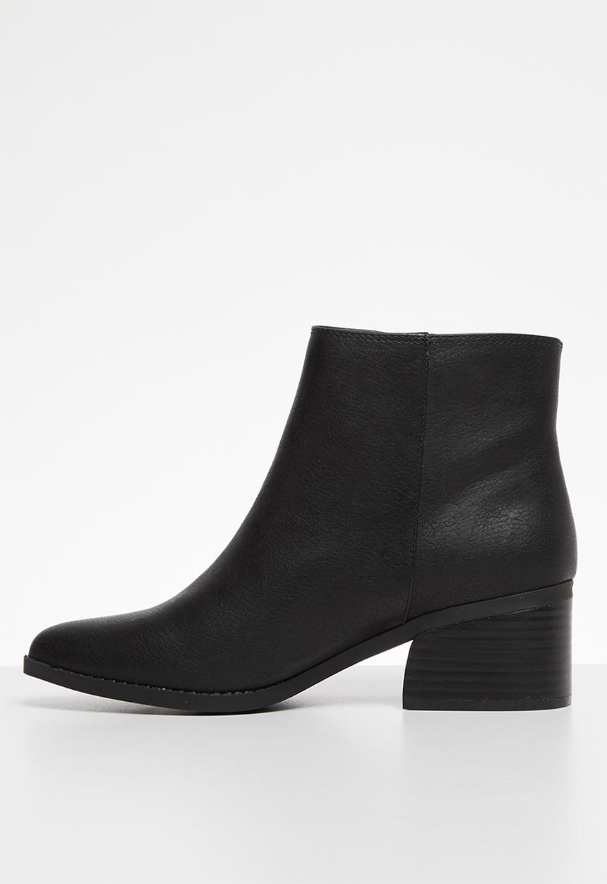 Call It Spring - Zipit boot - black