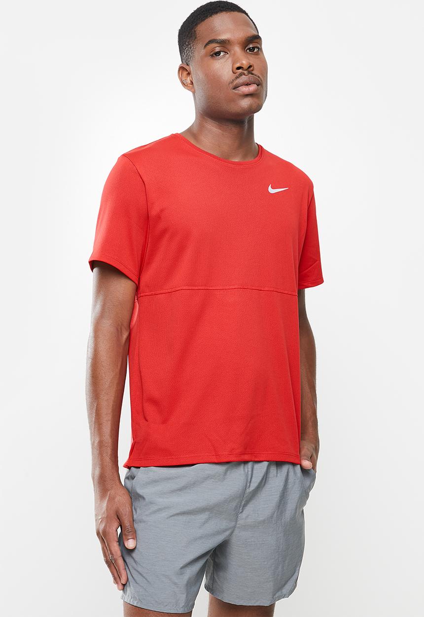 Nike - Nike dri-fit run short sleeve top - red