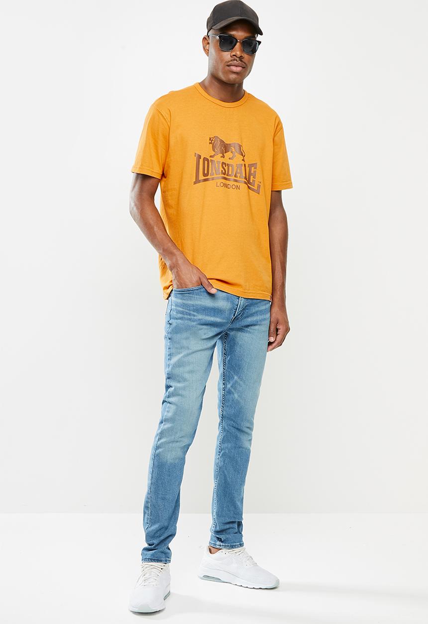 Lonsdale - Garment dye crew neck tee - mustard