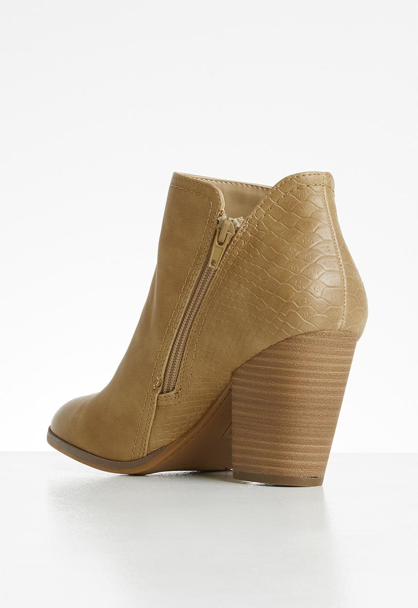 Call It Spring - Erin boot - beige