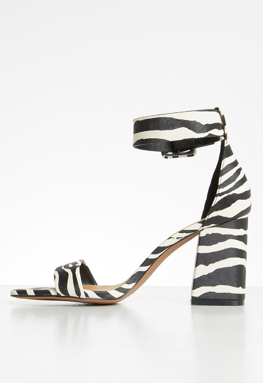 Call It Spring - Elenna heel - black & white