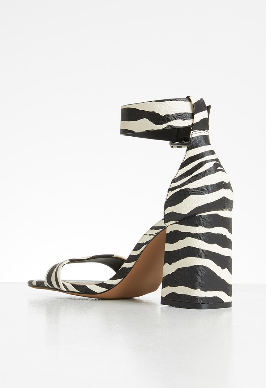 Call It Spring - Elenna heel - black & white