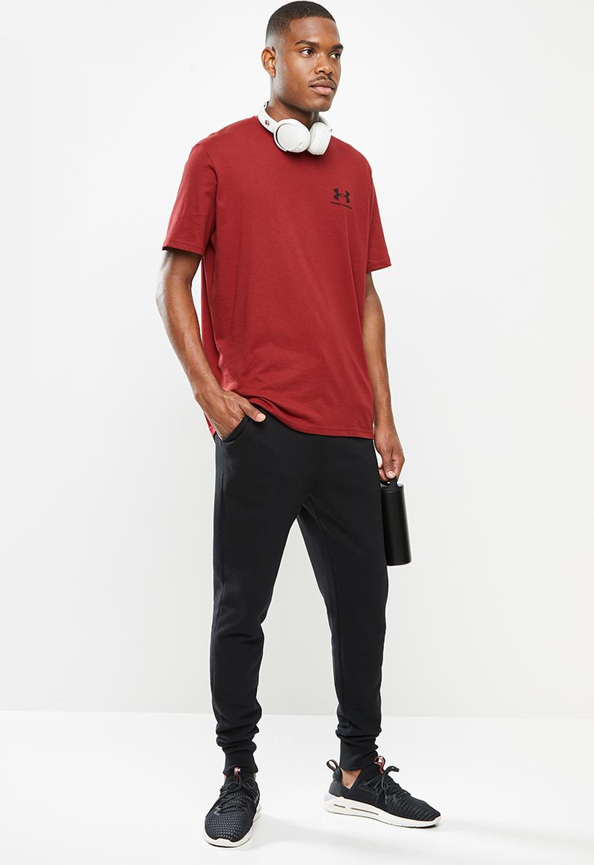 Under Armour - Sportstyle left short sleeve chest - red