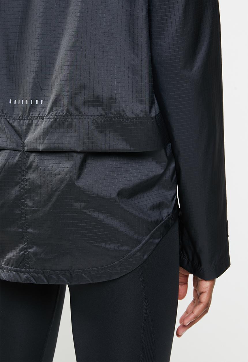 Nike - Essential running jacket - black