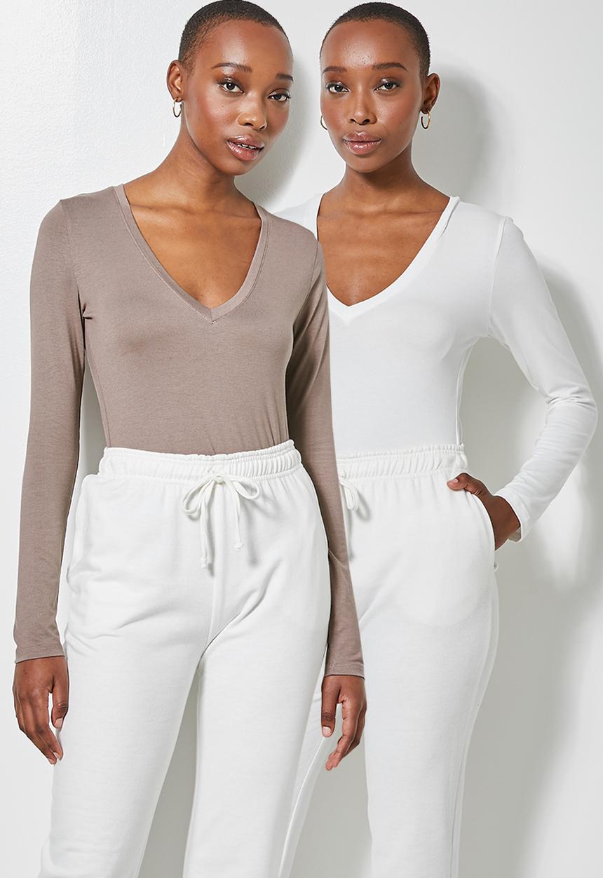 Superbalist - 2 Pack fitted viscose v-neck tee's - mocha & milk