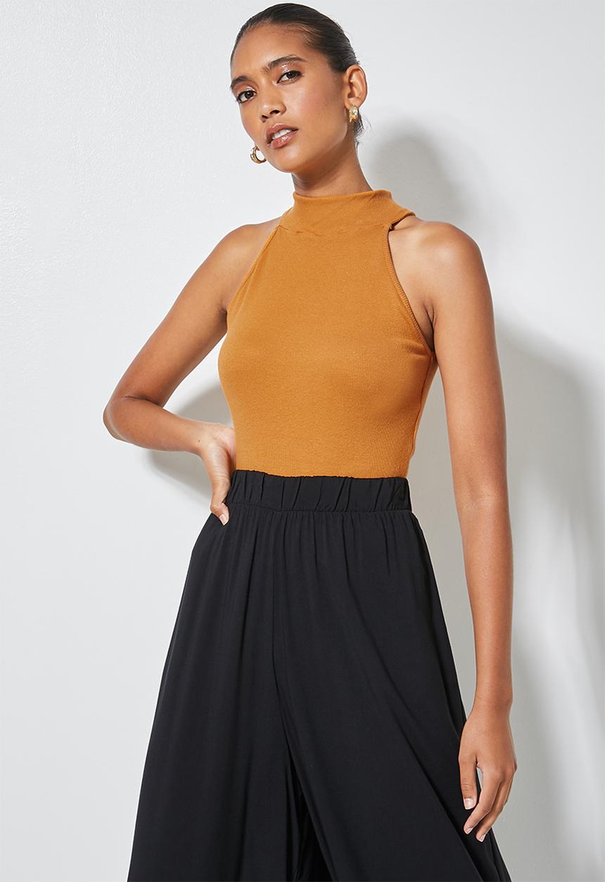 Superbalist - Single lycra rib poloneck cutaway top - mustard
