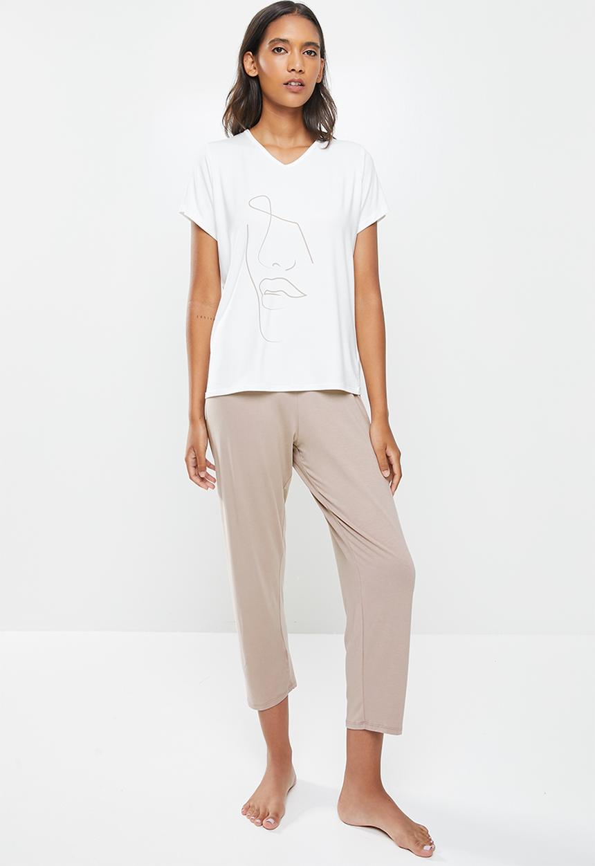 Superbalist - Sleep tee & pants sets - white & brown