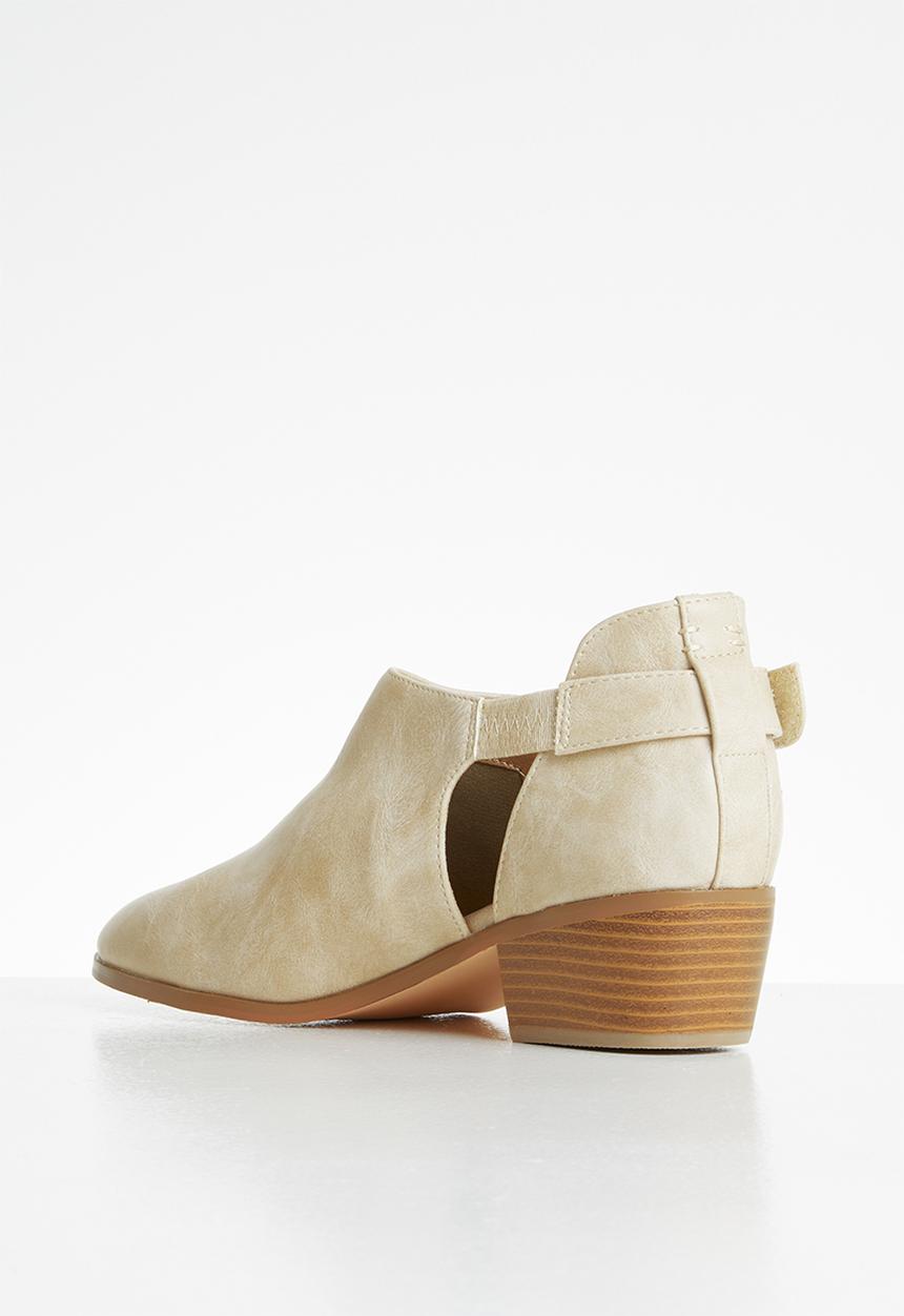 Butterfly Feet - Capricorn bootie - nude