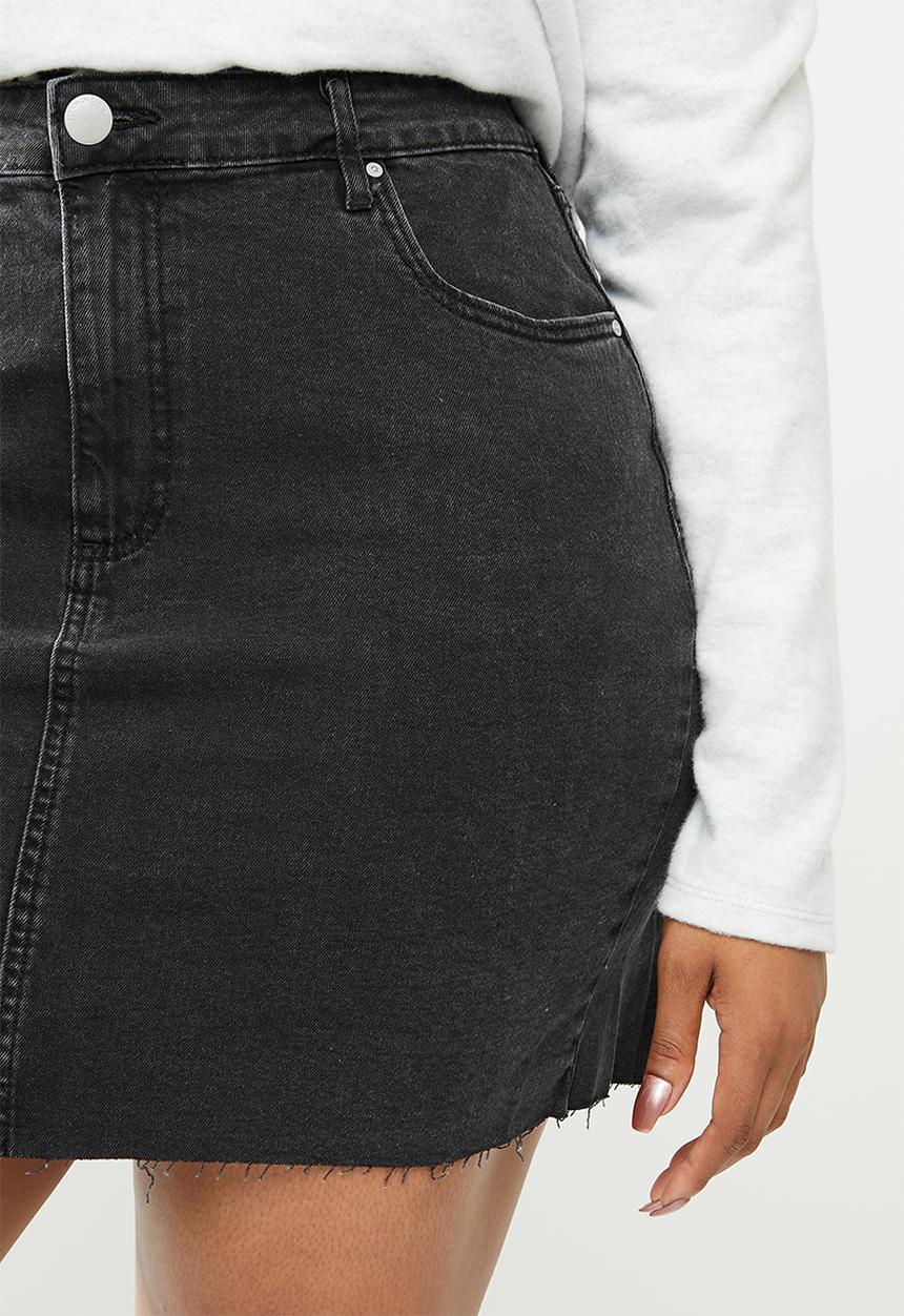 Cotton On - Curve denim mini skirt - black