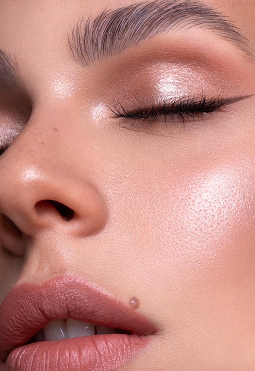 Catrice - More Than Glow Highlighter - 020 Supreme Rose Beam