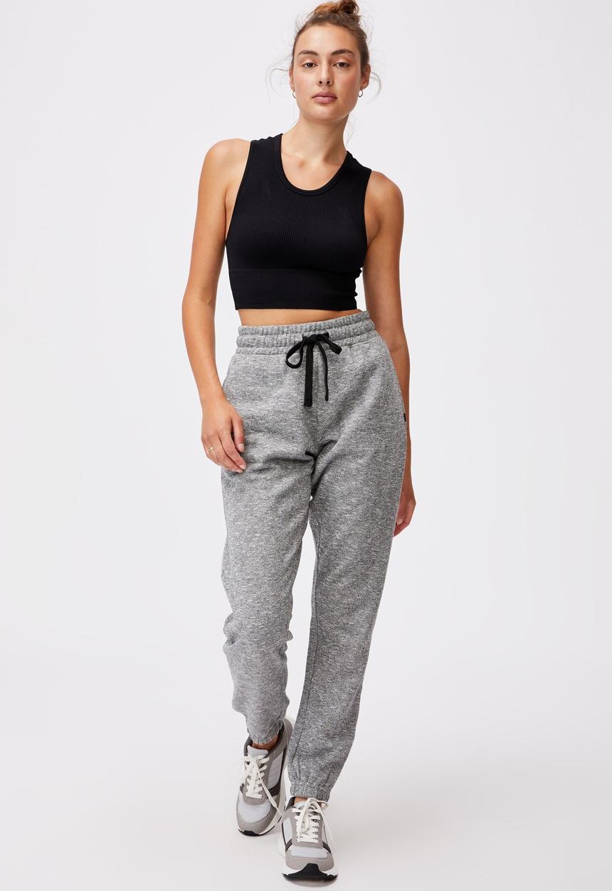 Cotton On - Lifestyle gym track pant - black varsity