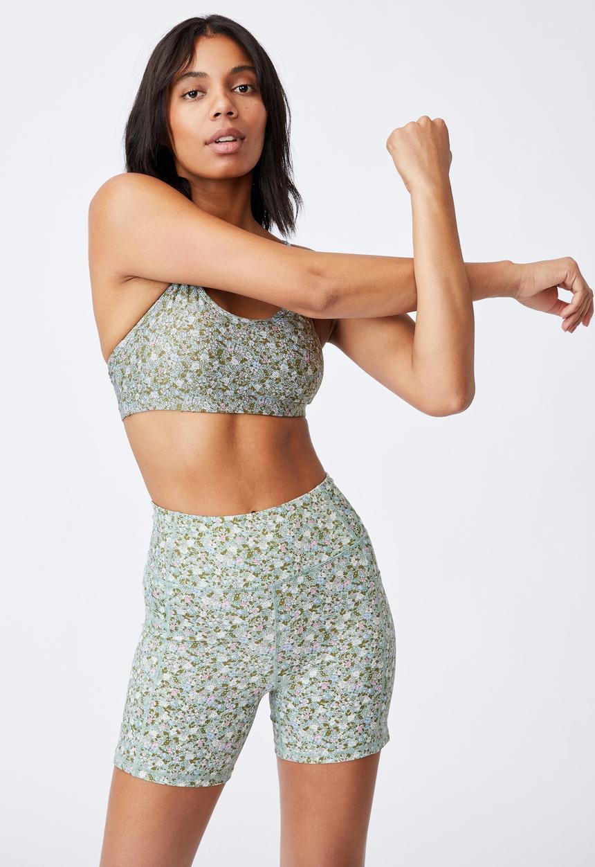 Cotton On - Workout yoga crop - wild ditsy oregano
