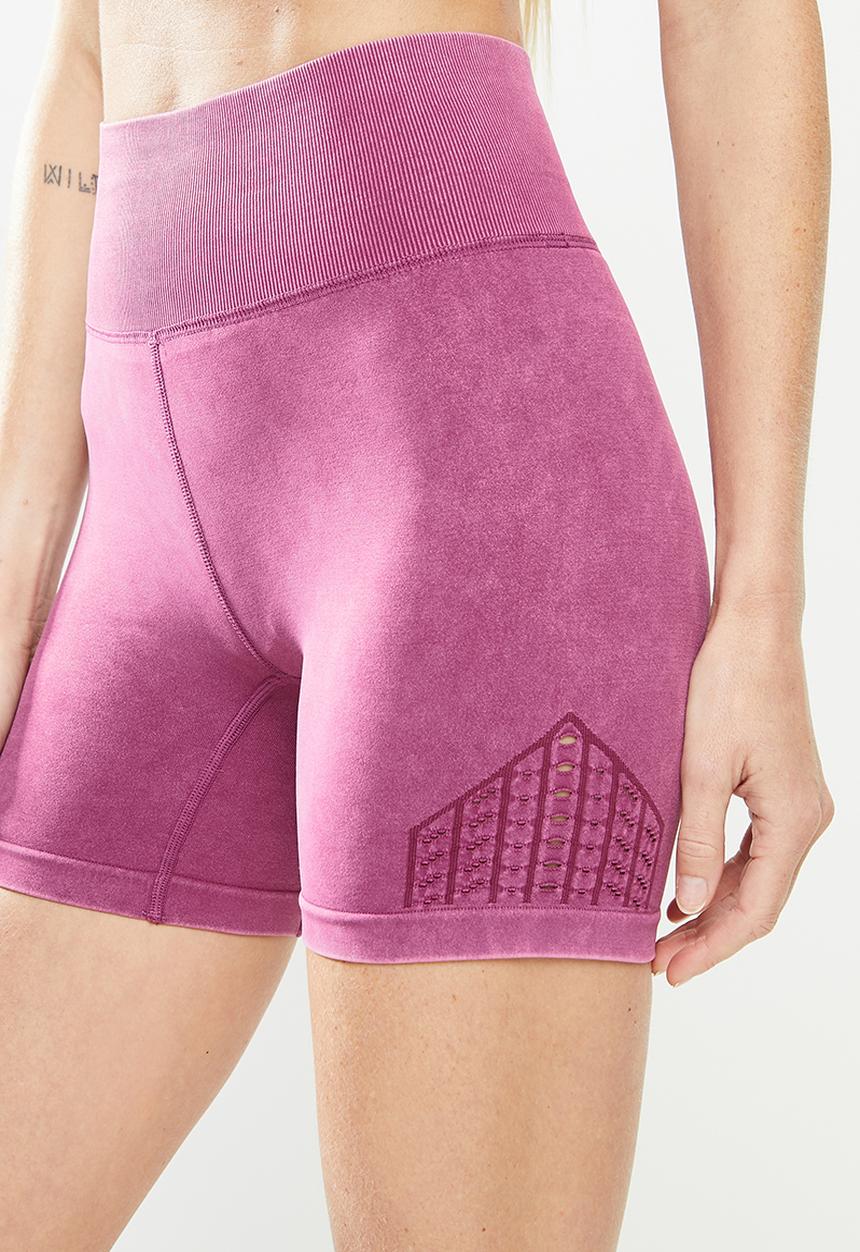 Cotton On - Lifestyle seamless yoga short - purple 