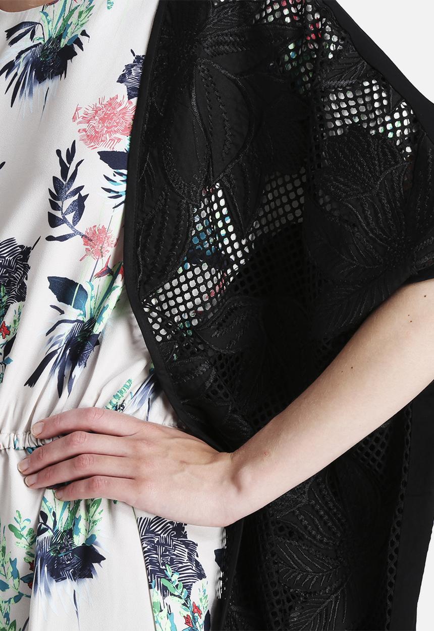 Y.A.S - Fringe Kimono