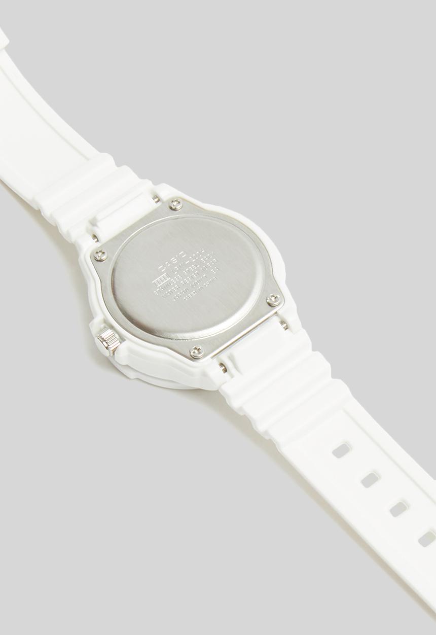 Casio - Kids analogue watch - white