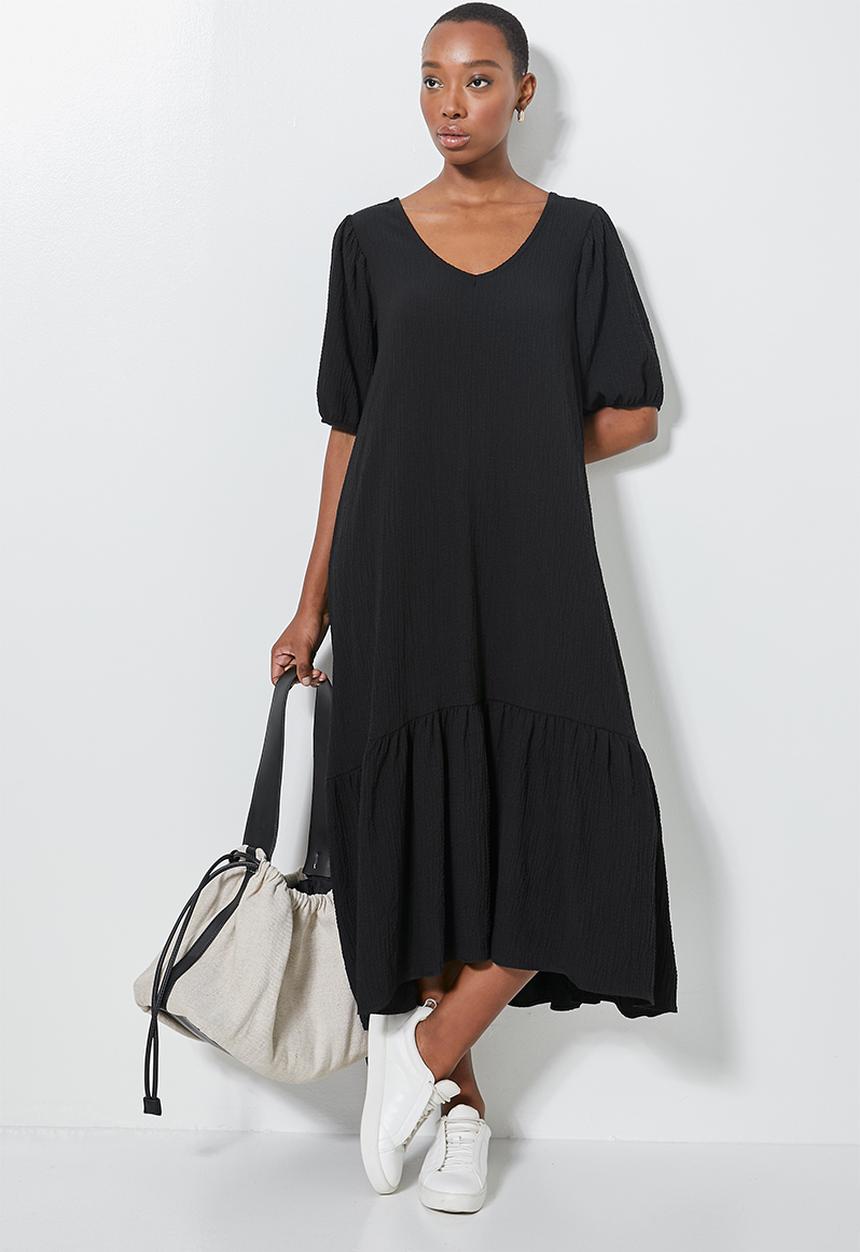 Superbalist - V-back textured fabric tiered dress - black
