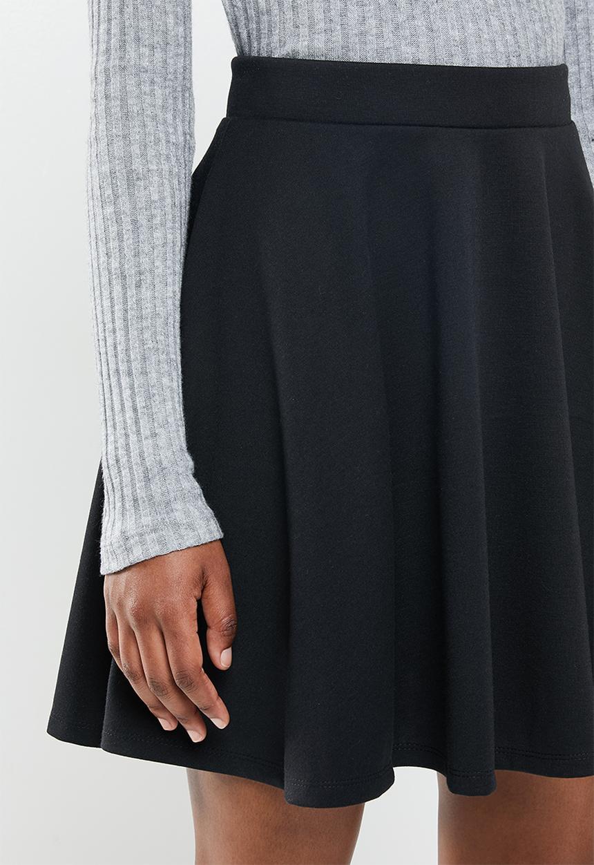 Blake - Flared circle skirt - black